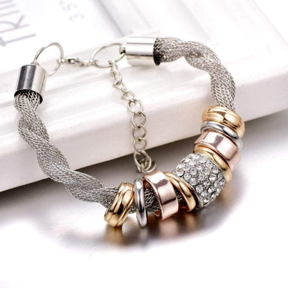 Intertwined fashion bracelet